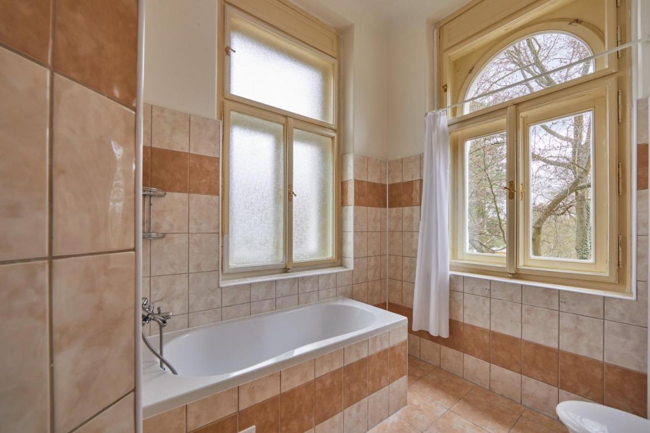 Villa Sofia Apartments Κάρλοβι Βάρι Εξωτερικό φωτογραφία